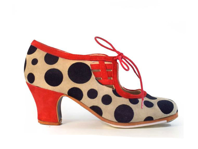 Flamenco Shoes from Begoña Cervera. Model: Malena 140.496€ #50082M103
